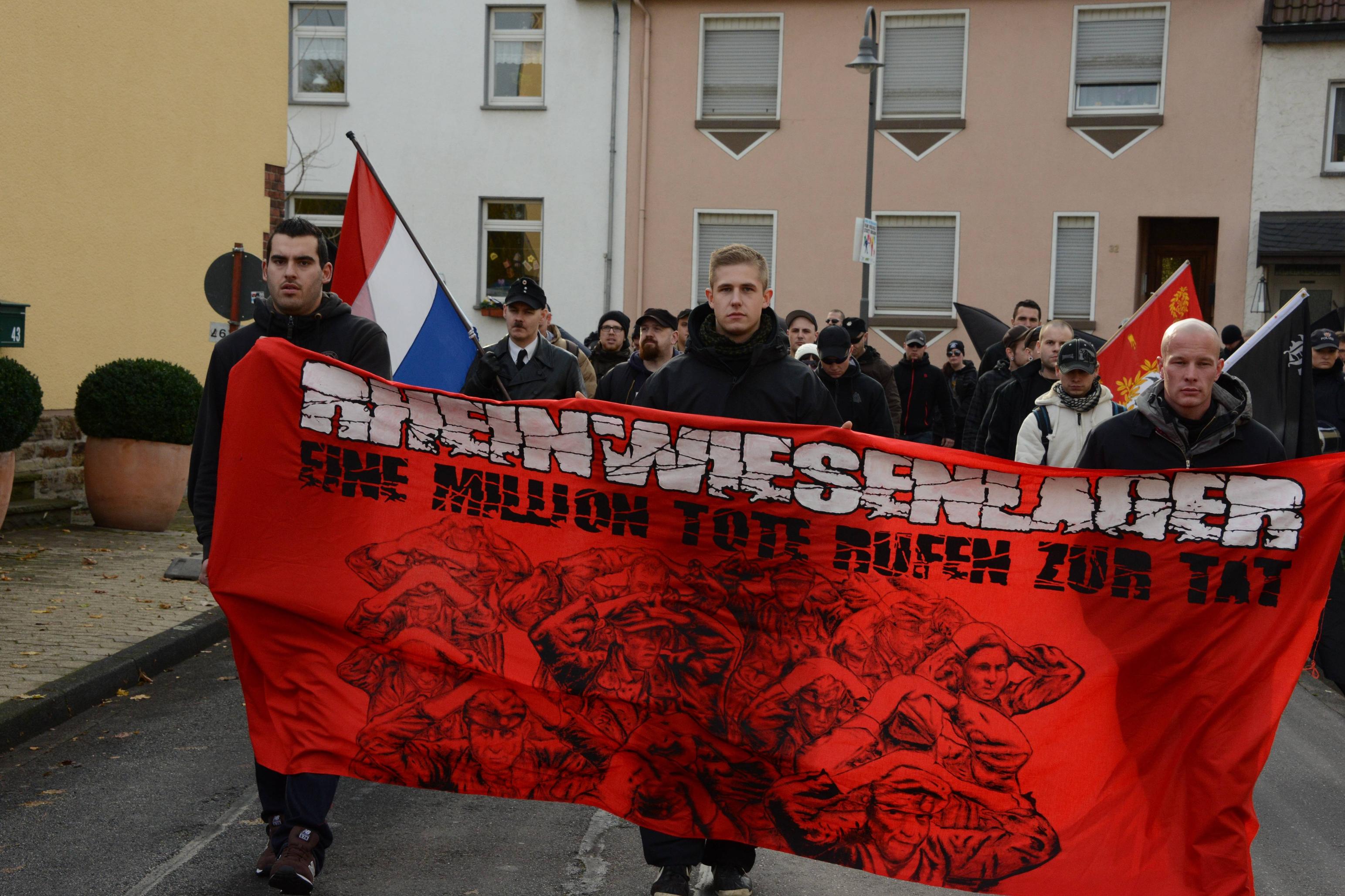 Nationale Sozialisten Wuppertal - Naziaufmarsch in Remagen 2012